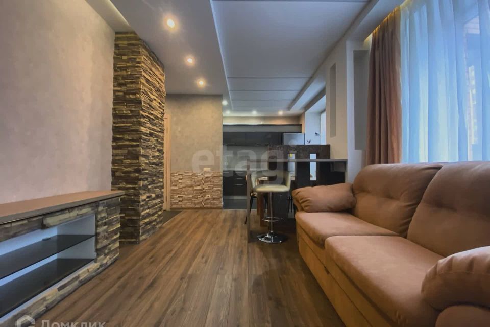 Сдаётся 1-комнатная квартира, 53.7 м²