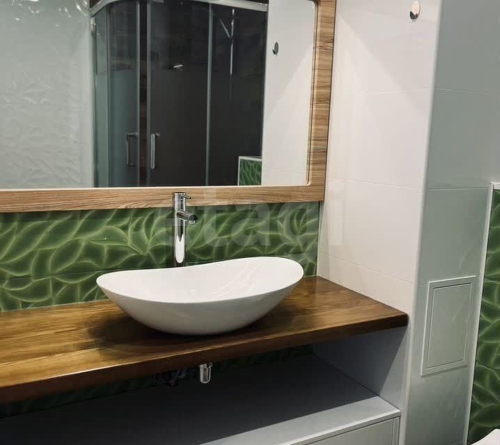 Продаётся 4-комнатная квартира, 110 м²