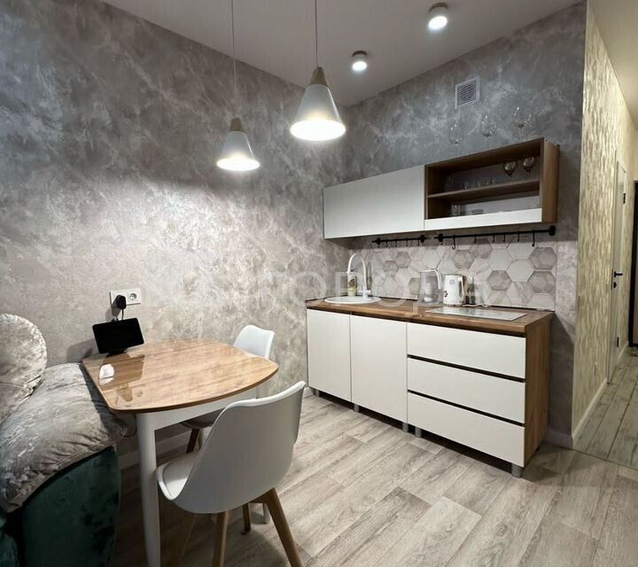 Сдаётся 1-комнатная квартира, 37 м²