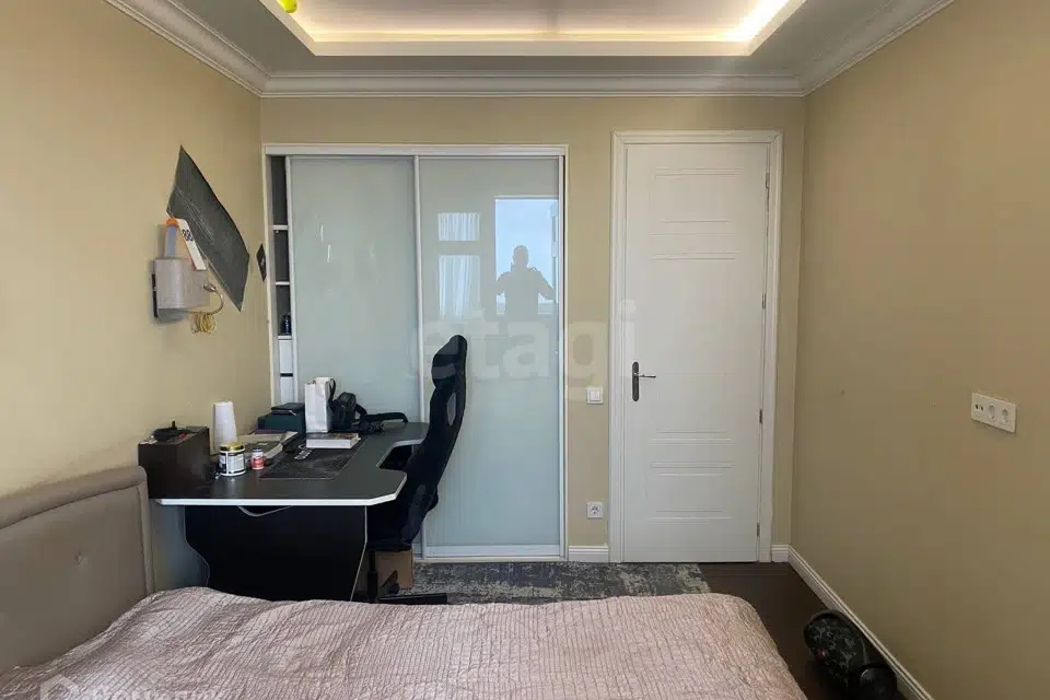 Продаётся 1-комнатная квартира, 60.5 м²