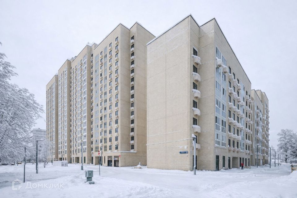 Продаётся машиноместо, 13.9 м²