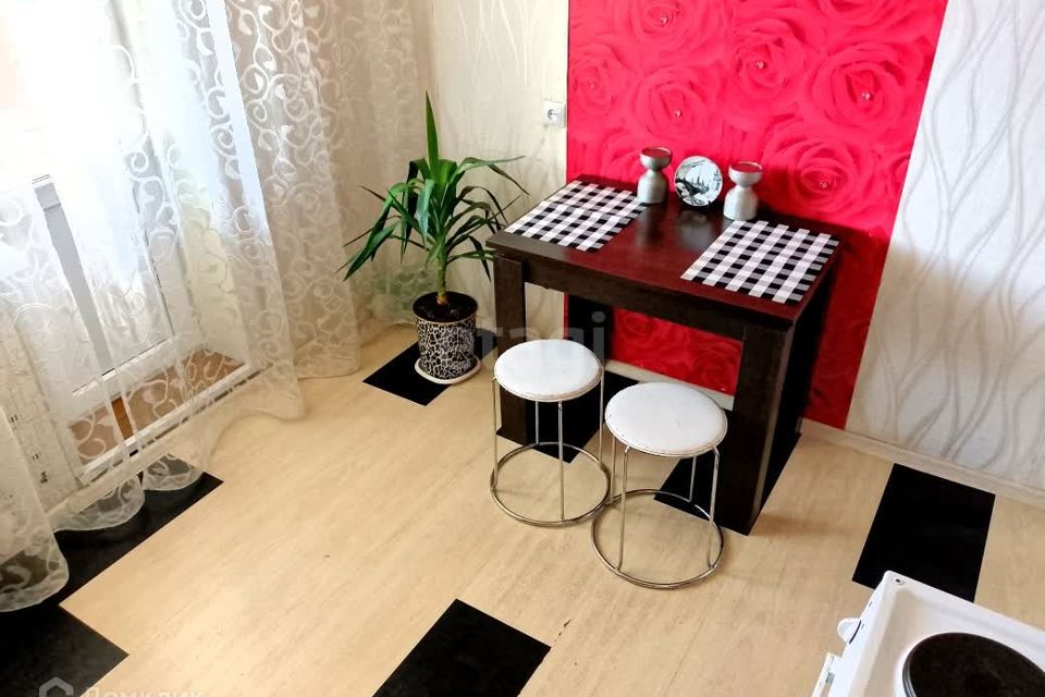 Продаётся 3-комнатная квартира, 66.7 м²