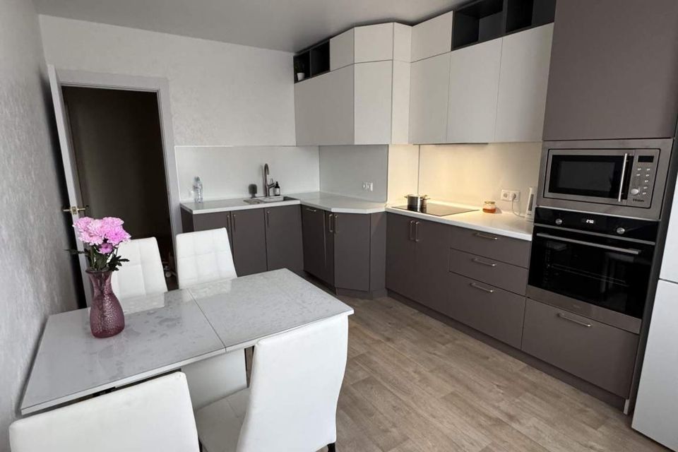 Сдаётся 2-комнатная квартира, 57 м²