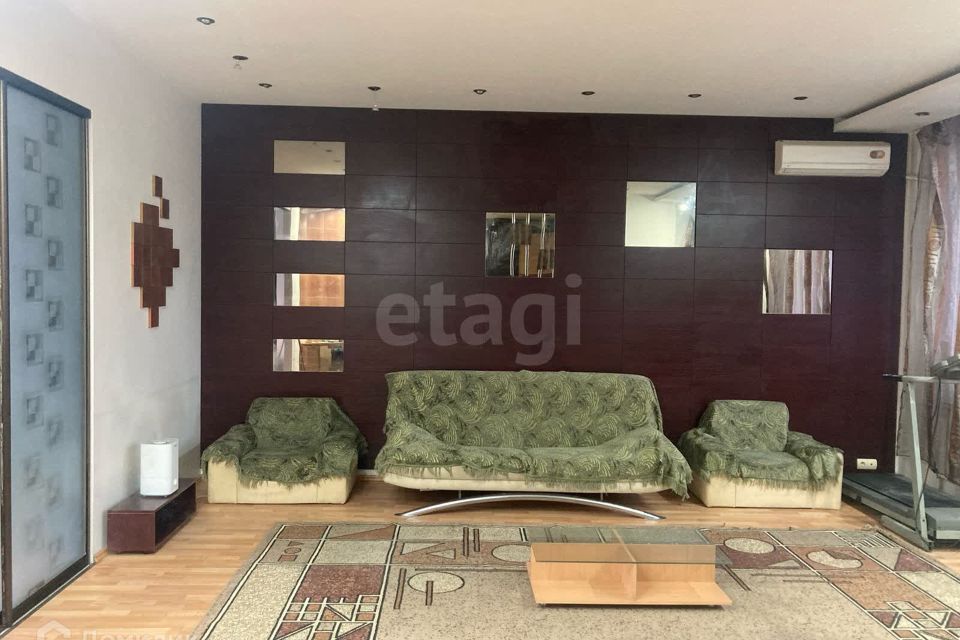 Продаётся 2-комнатная квартира, 76.2 м²