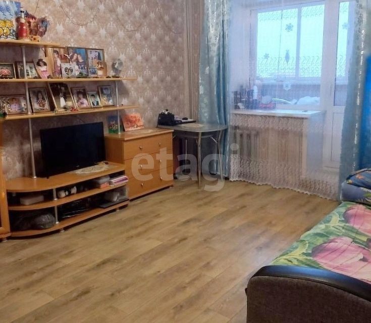 Продаётся 5-комнатная квартира, 100.7 м²