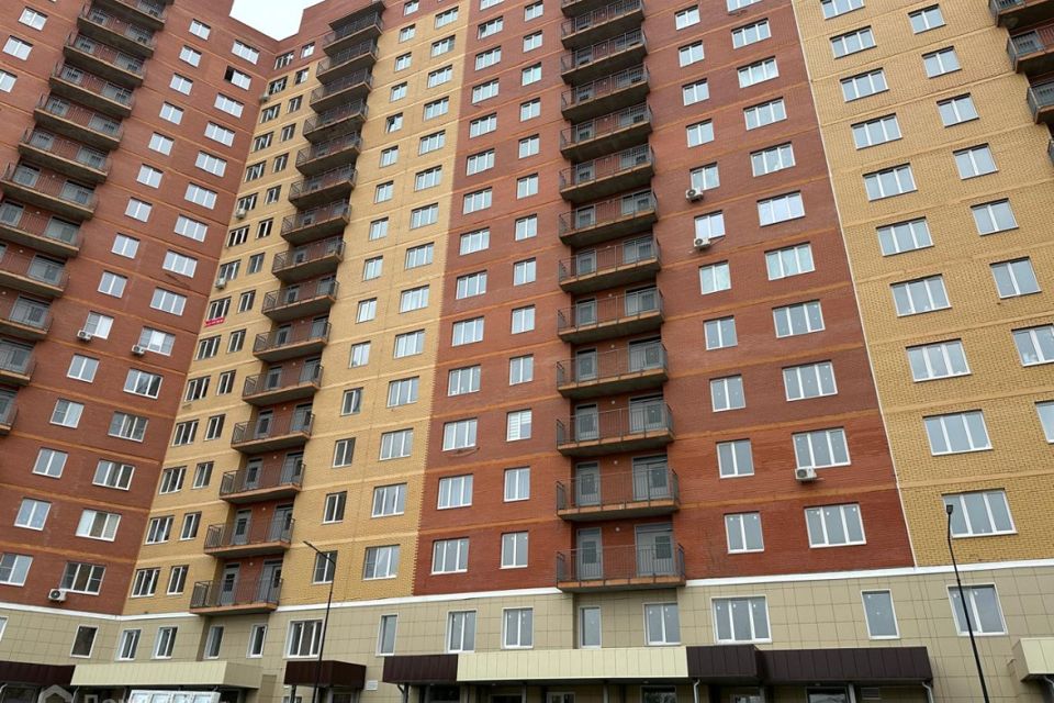 Продаётся 3-комнатная квартира, 111.7 м²