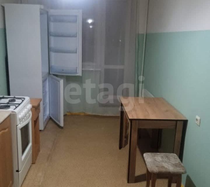 Продаётся 1-комнатная квартира, 41.7 м²