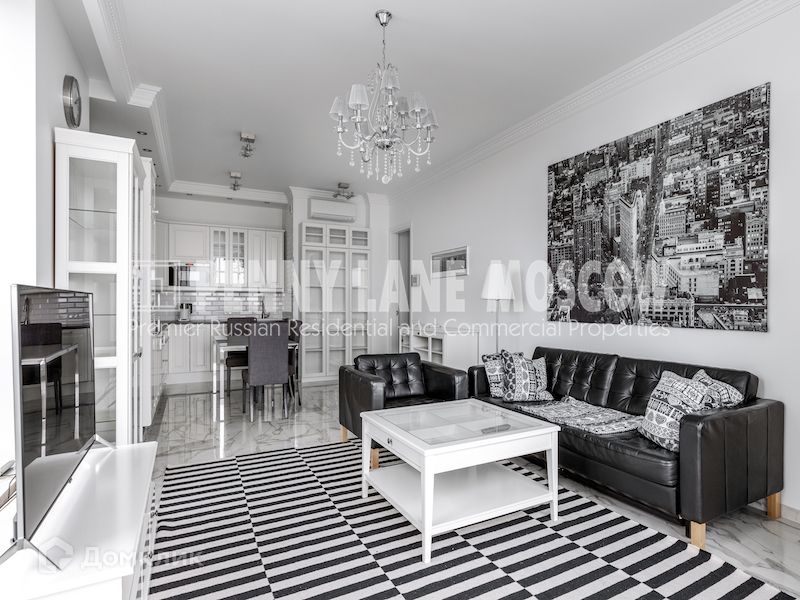Продаётся 3-комнатная квартира, 105 м²