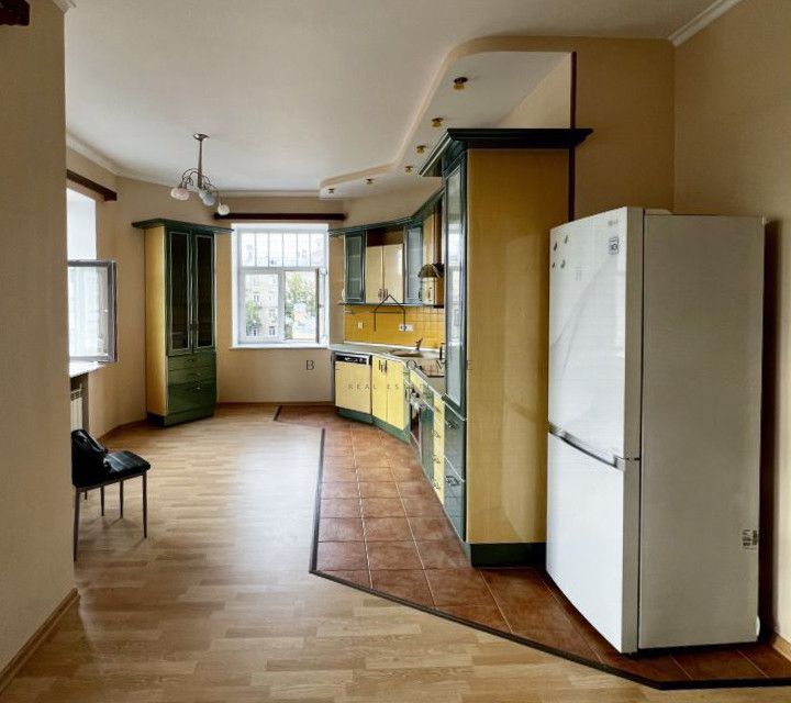 Сдаётся 3-комнатная квартира, 82.5 м²