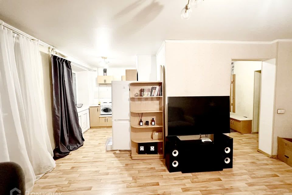 Продаётся 3-комнатная квартира, 60.7 м²