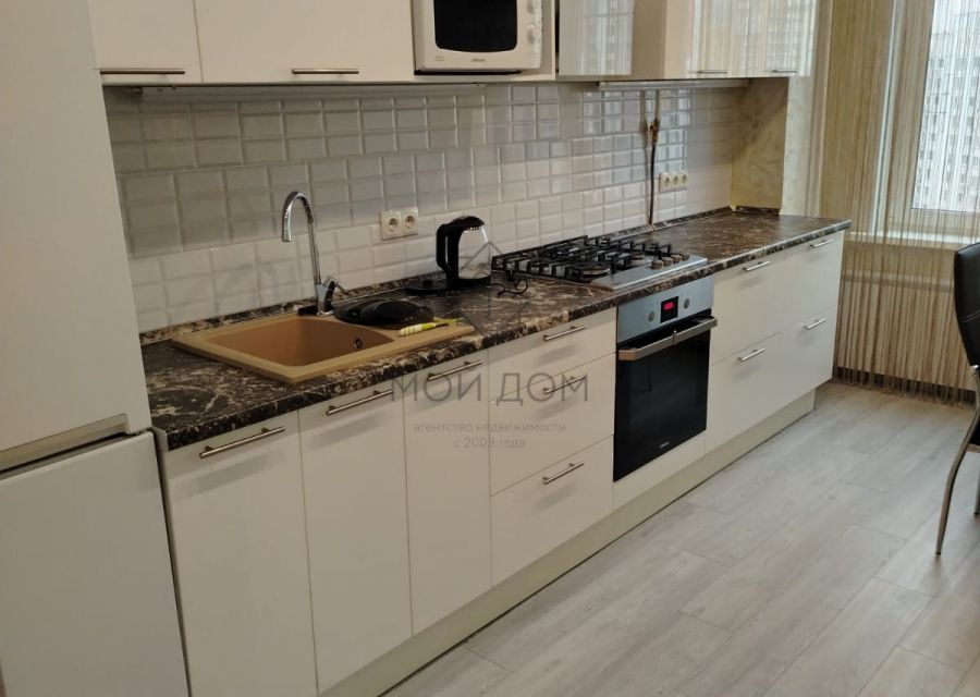 Сдаётся 1-комнатная квартира, 40 м²