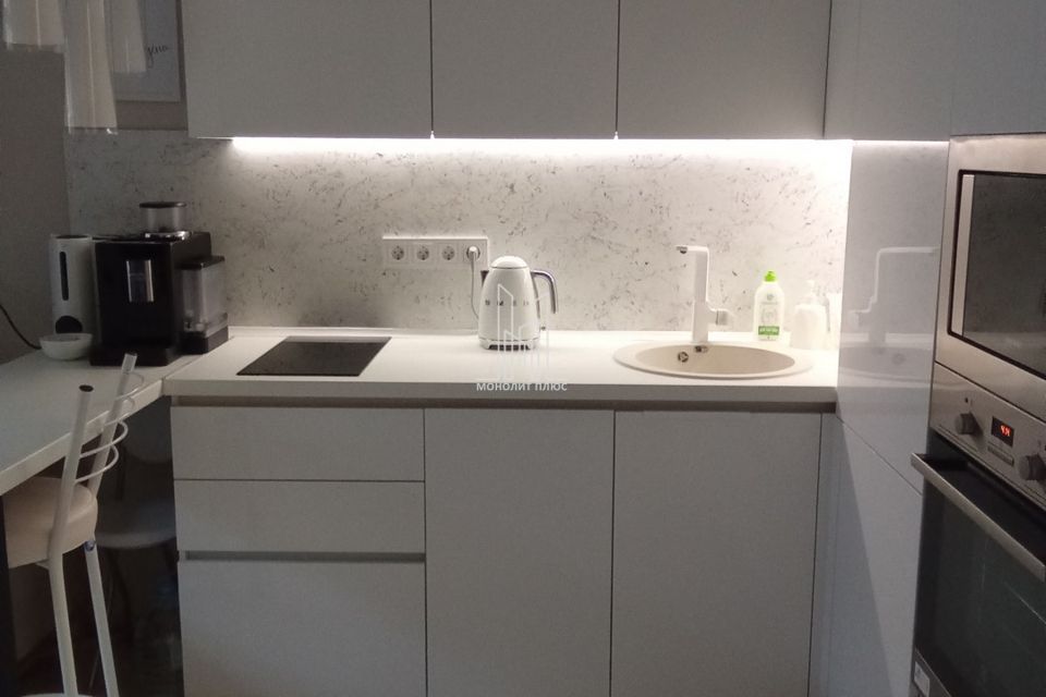 Продаётся 1-комнатная квартира, 41.5 м²