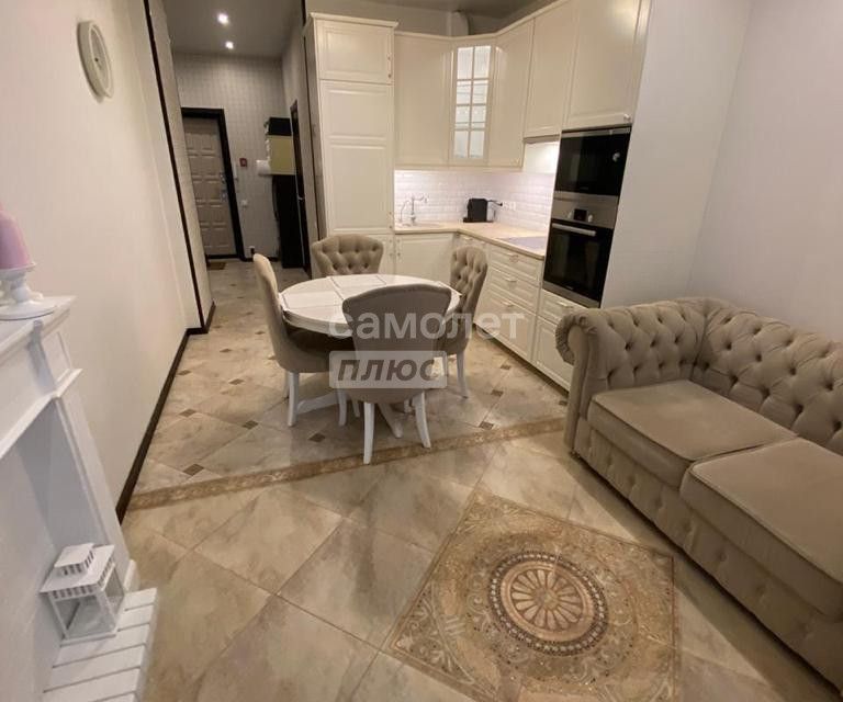 Продаётся 1-комнатная квартира, 50 м²