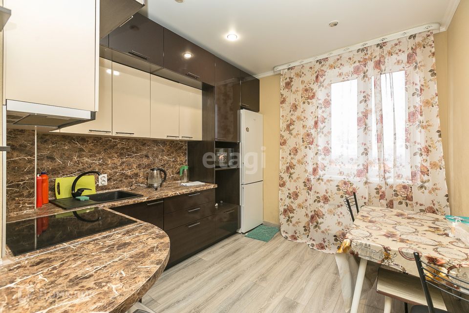 Продаётся 2-комнатная квартира, 58 м²