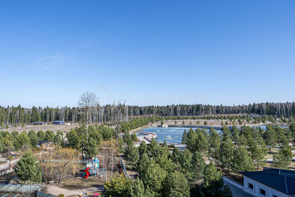 Продаётся 2-комнатная квартира, 117.3 м²