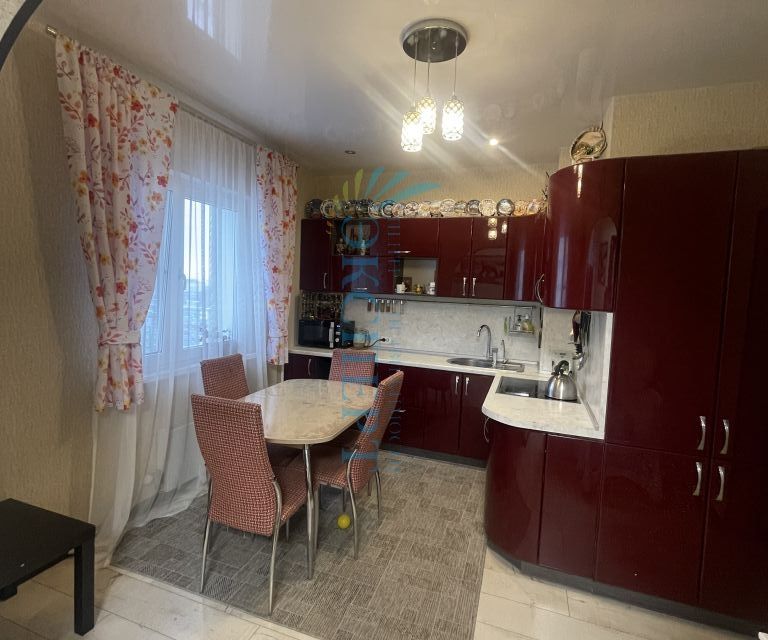 Продаётся 3-комнатная квартира, 86.7 м²