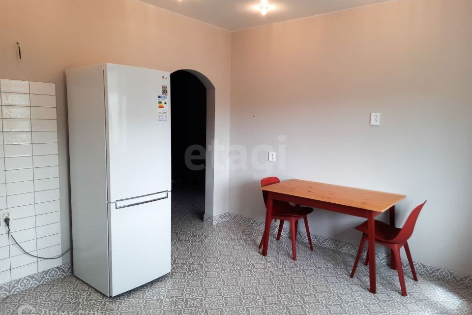 Продаётся 2-комнатная квартира, 69.8 м²