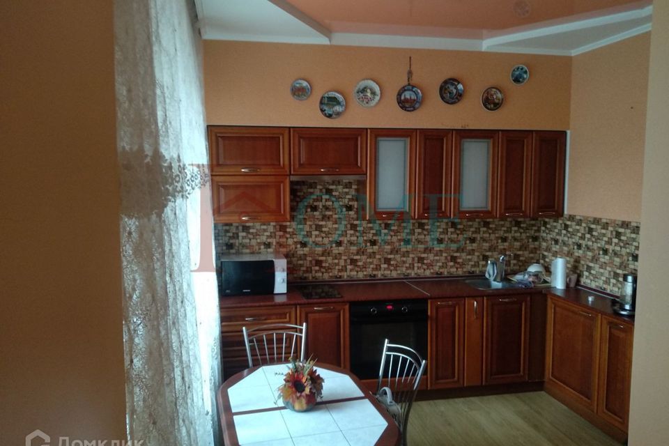 Сдаётся 2-комнатная квартира, 86 м²