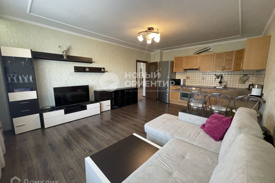 Сдаётся 1-комнатная квартира, 66 м²
