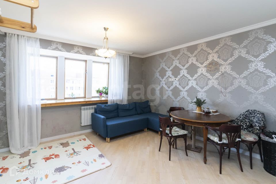Продаётся 2-комнатная квартира, 76.7 м²