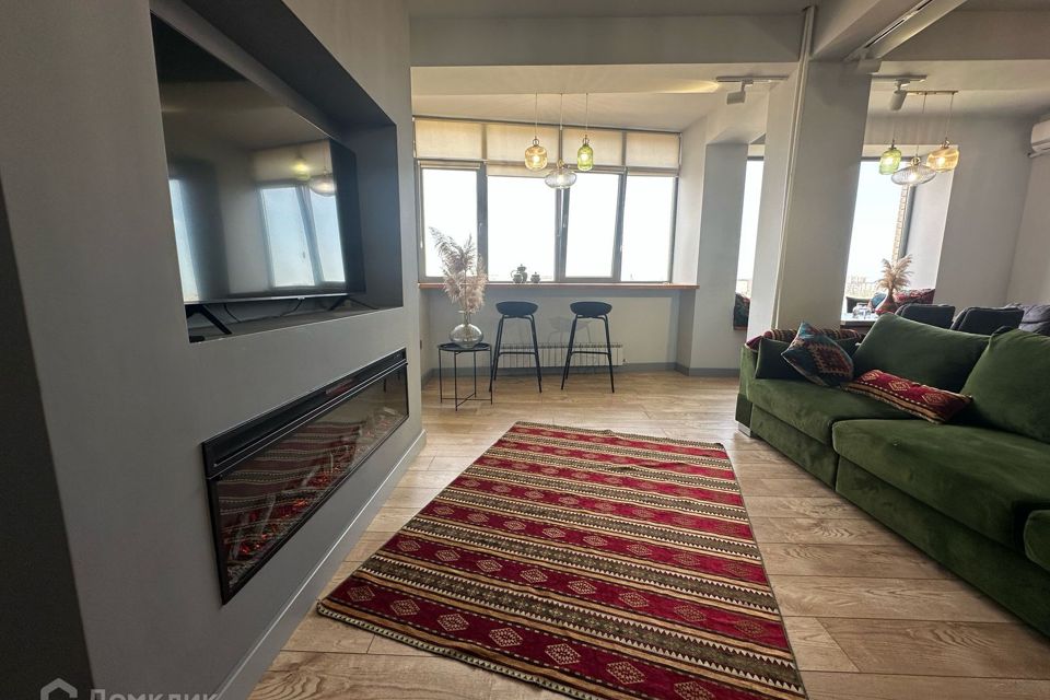 Сдаётся 1-комнатная квартира, 68 м²