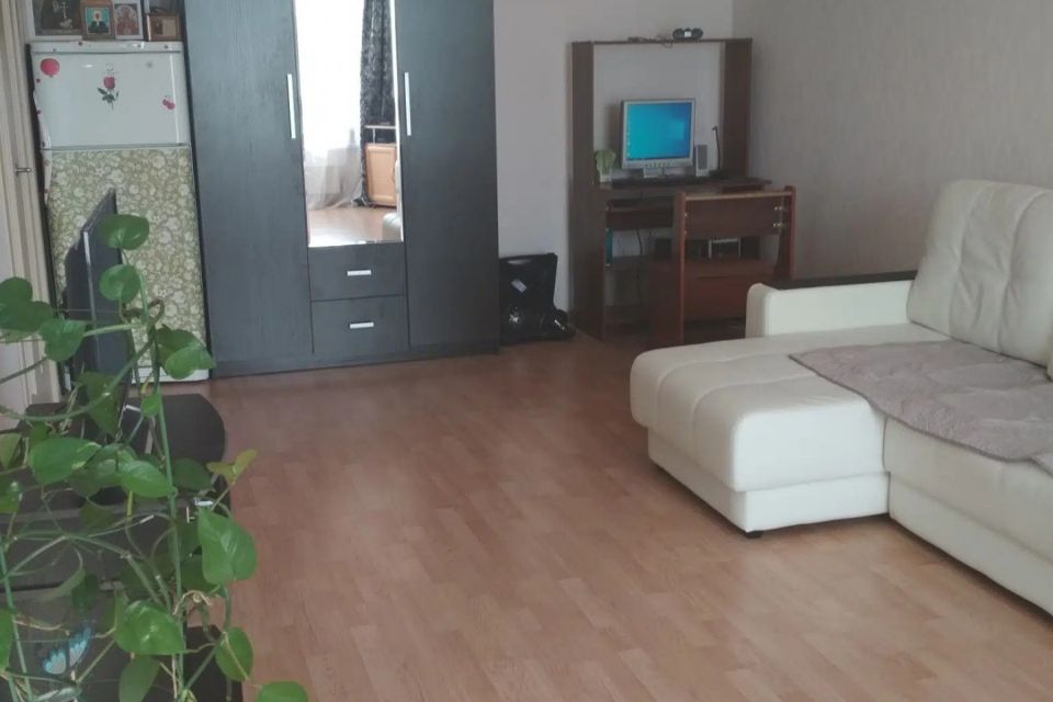 Сдаётся 1-комнатная квартира, 38 м²