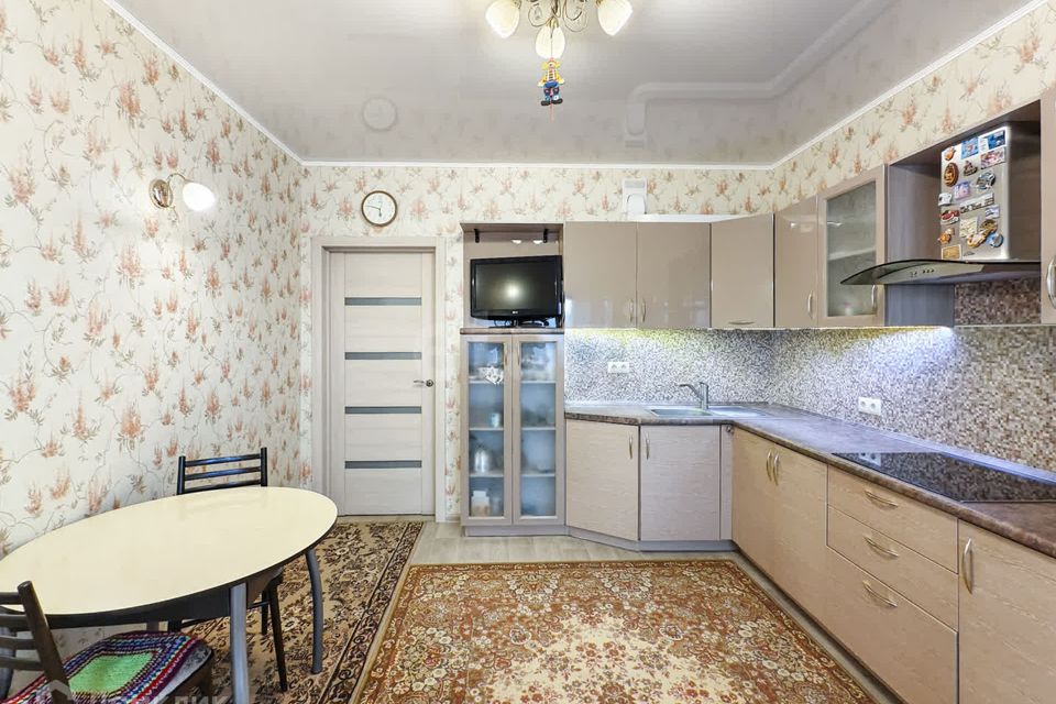 Продаётся 1-комнатная квартира, 53.7 м²