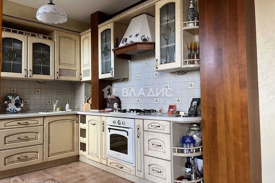 Продаётся 2-комнатная квартира, 75.4 м²