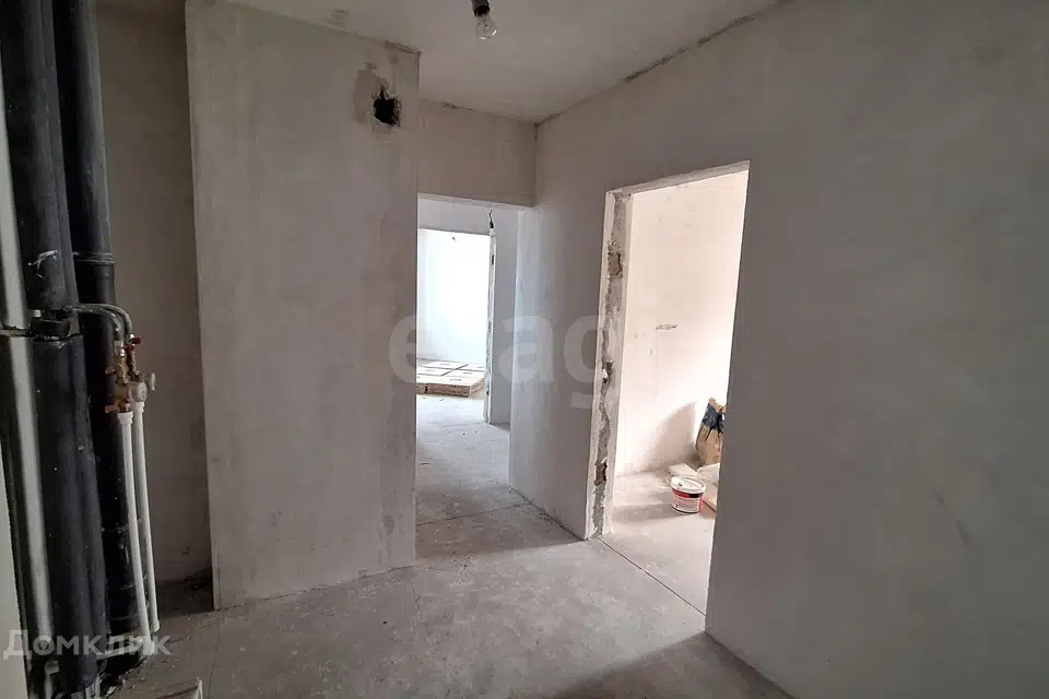 Продаётся 3-комнатная квартира, 107 м²