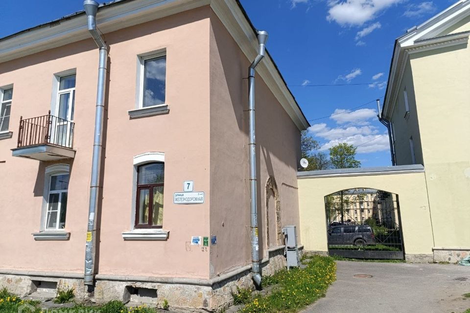 Продаётся 2-комнатная квартира, 56.2 м²