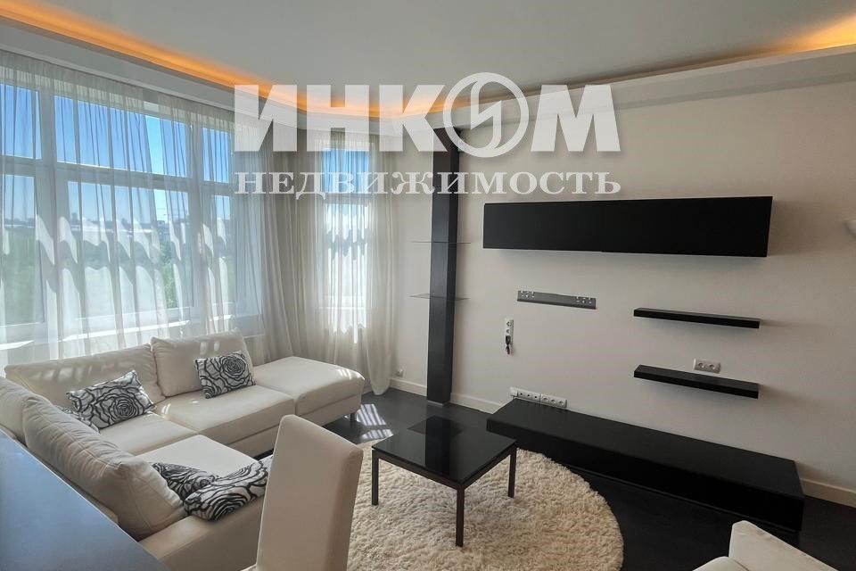 Сдаётся 2-комнатная квартира, 76 м²
