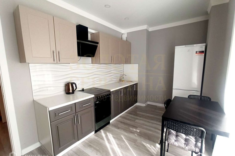 Сдаётся 1-комнатная квартира, 43 м²