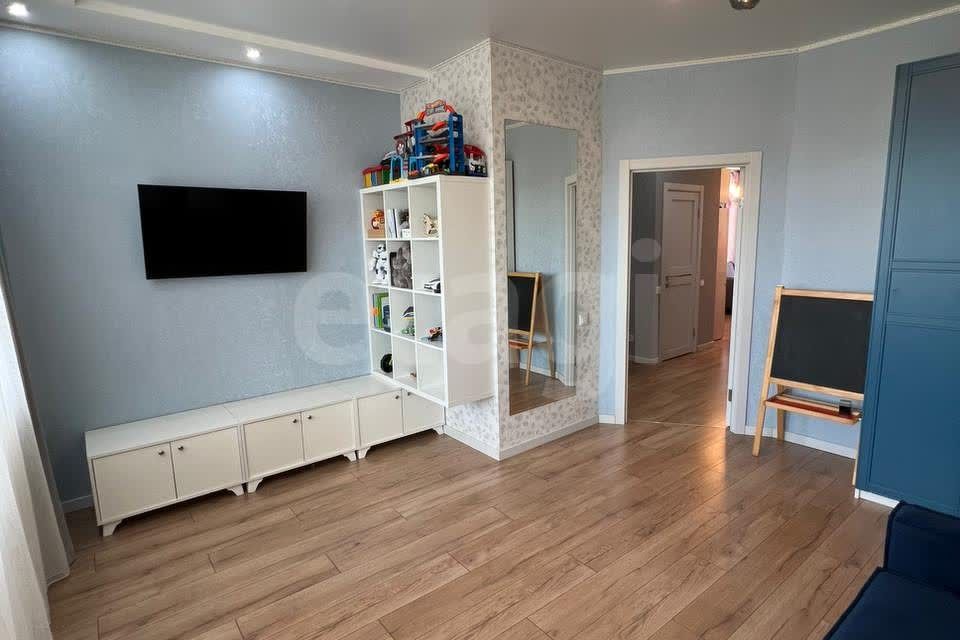 Продаётся 2-комнатная квартира, 69.9 м²