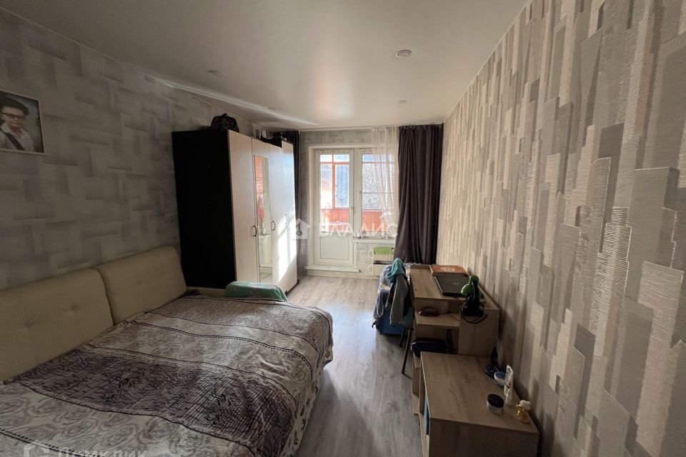 Продаётся 2 комнаты в 3-комн. квартире, 44 м²