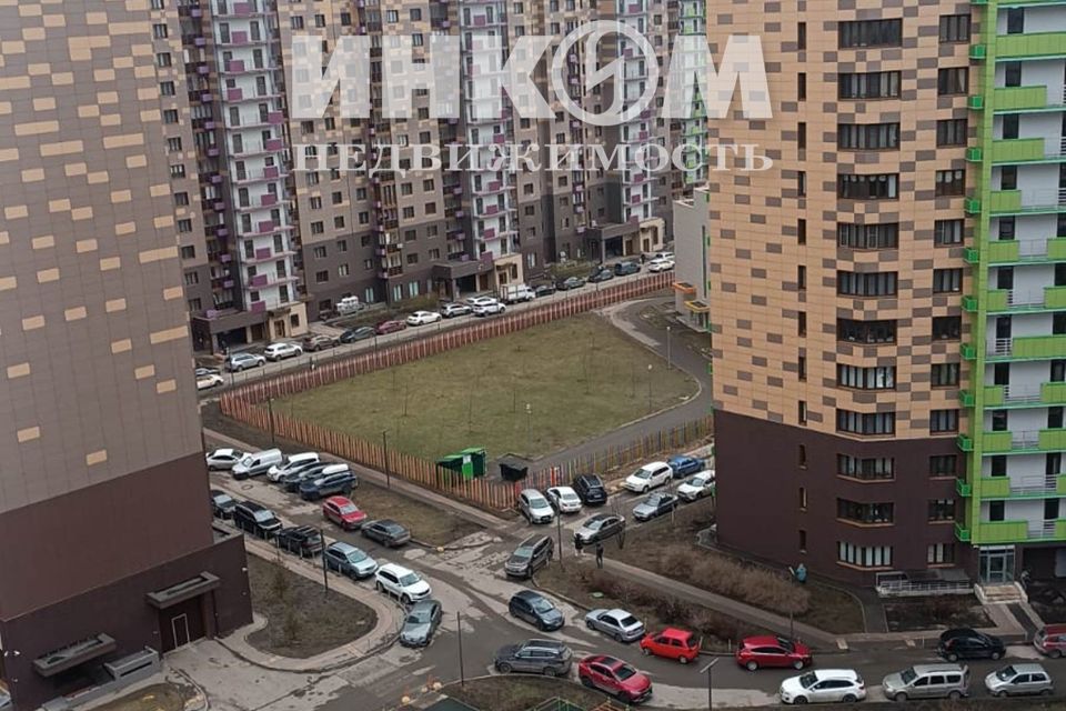 Продаётся 1-комнатная квартира, 42.4 м²