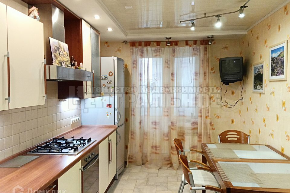 Продаётся 3-комнатная квартира, 80 м²