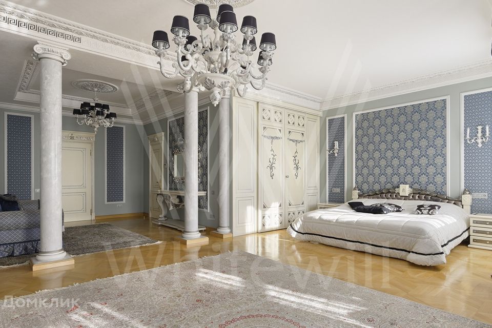 Продаётся 5-комнатная квартира, 316.25 м²