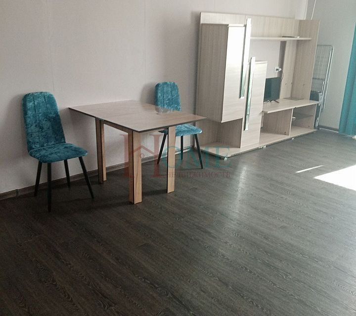 Сдаётся студия, 38 м²