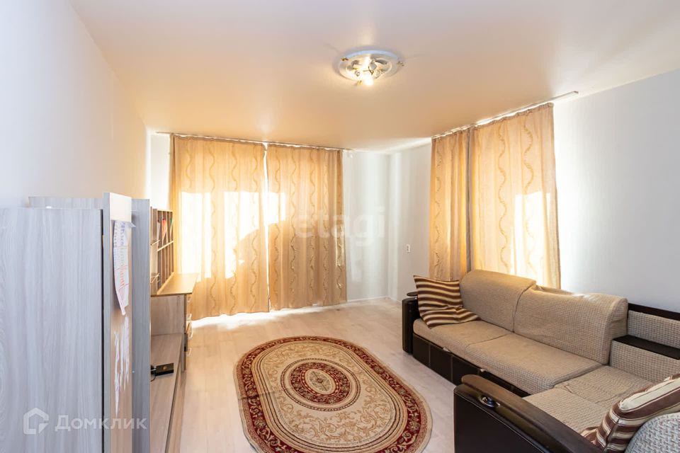 Продаётся 1-комнатная квартира, 50.1 м²