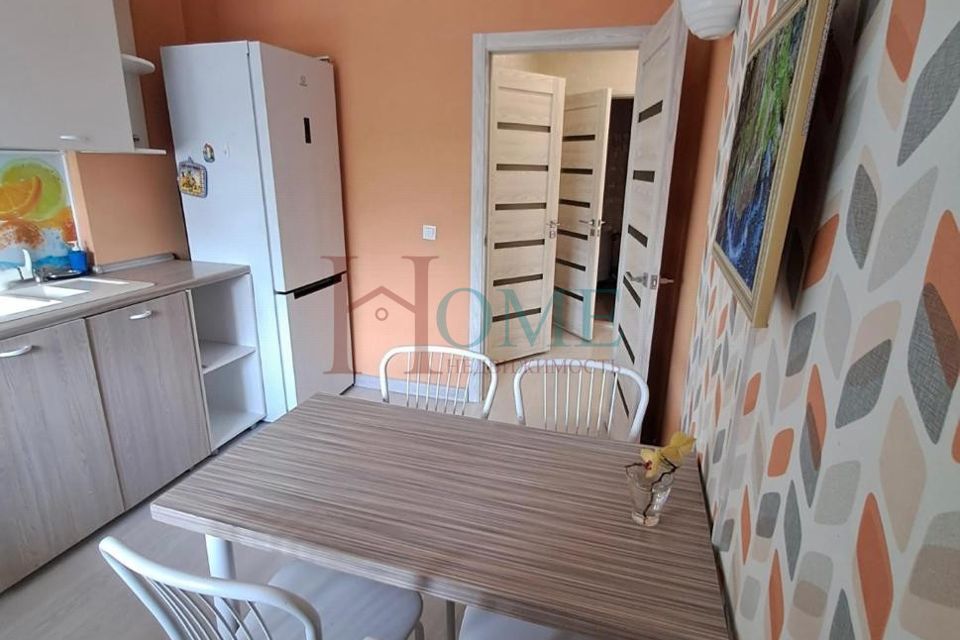 Сдаётся 2-комнатная квартира, 72 м²