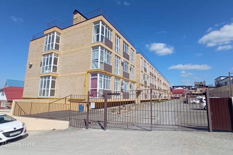 Продаётся 1-комнатная квартира, 39.6 м²