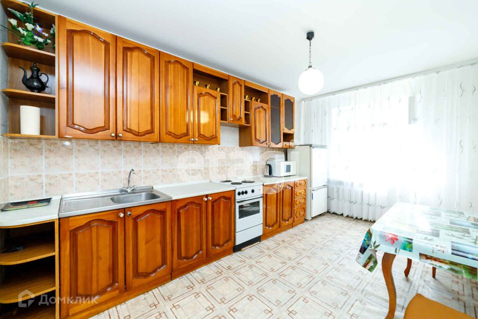 Сдаётся 2-комнатная квартира, 84 м²