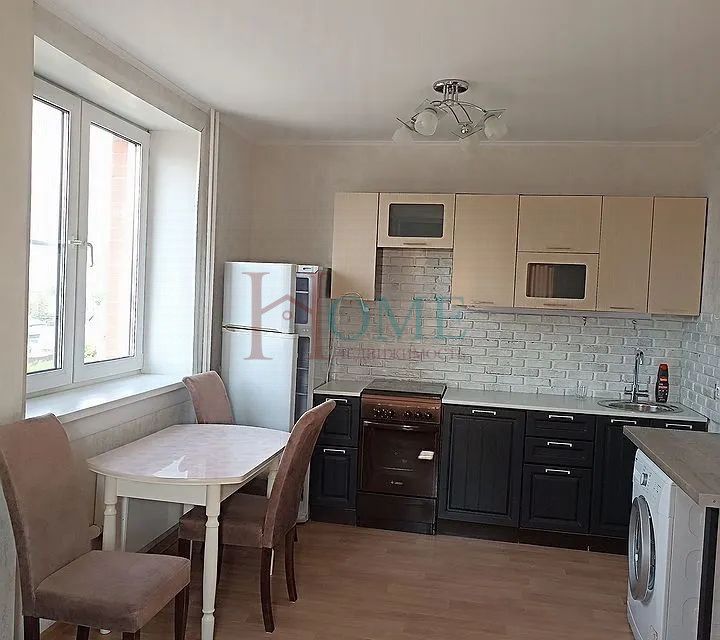 Сдаётся 1-комнатная квартира, 35 м²