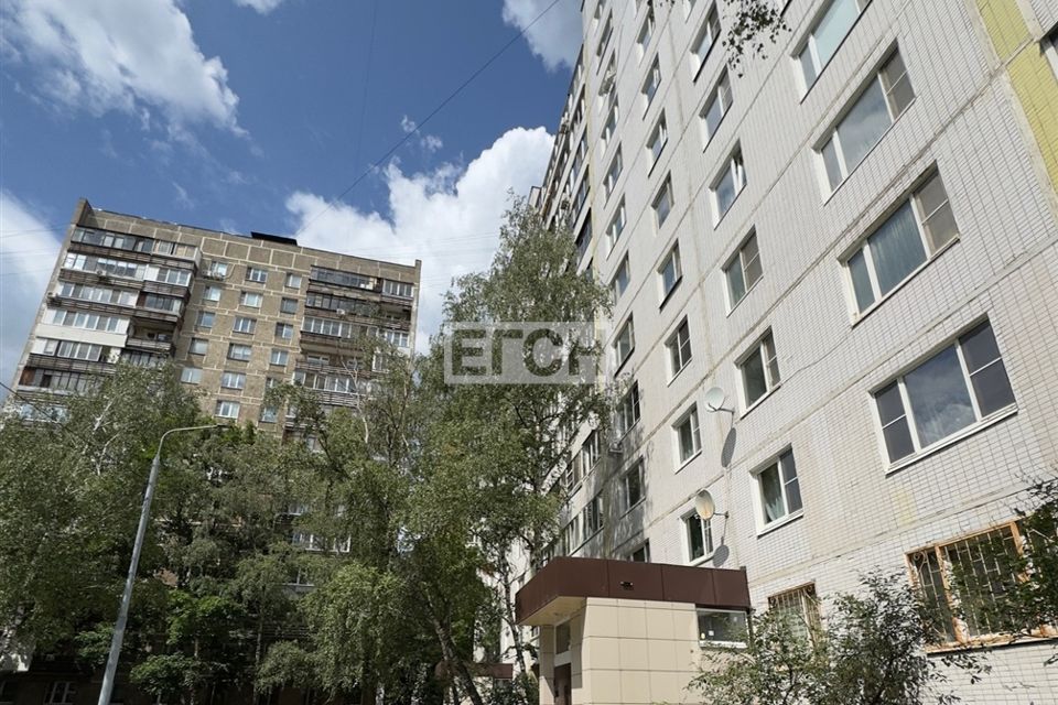 Продаётся комната в 5-комн. квартире, 17.2 м²