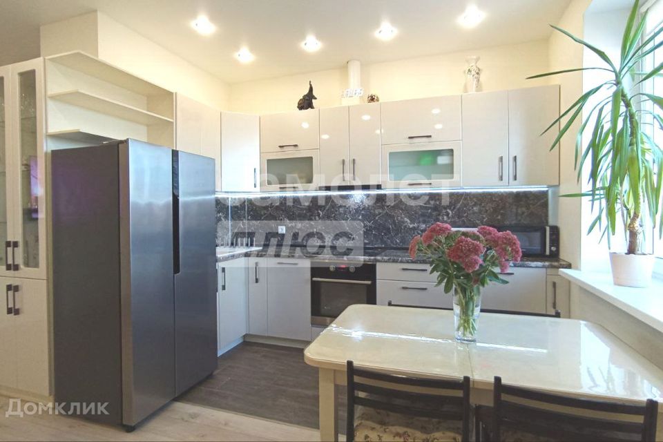 Продаётся 3-комнатная квартира, 64.6 м²