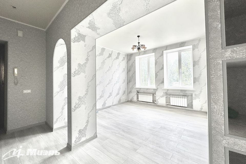 Продаётся 2-комнатная квартира, 43.8 м²