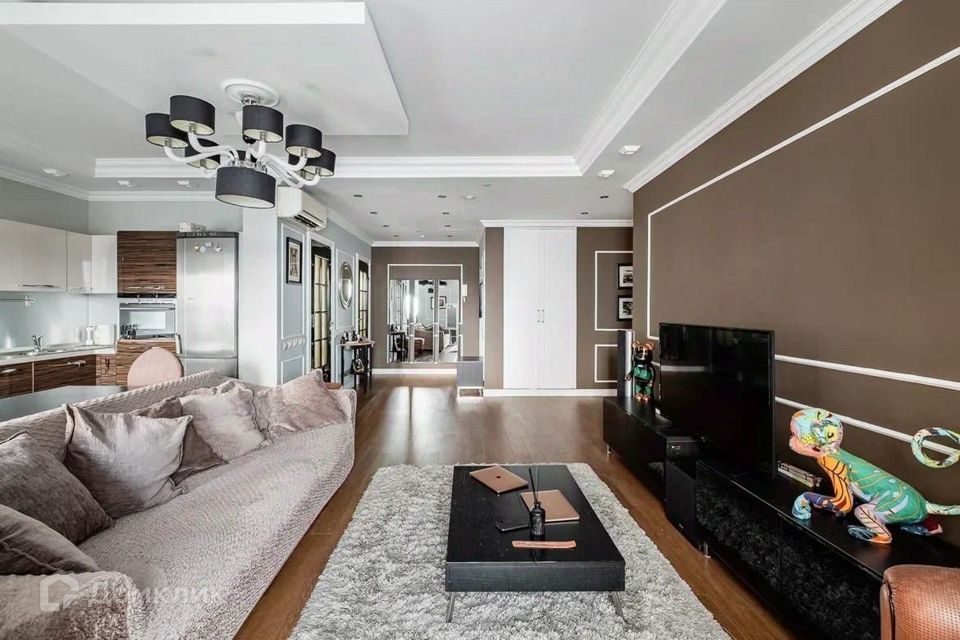 Сдаётся 2-комнатная квартира, 85 м²