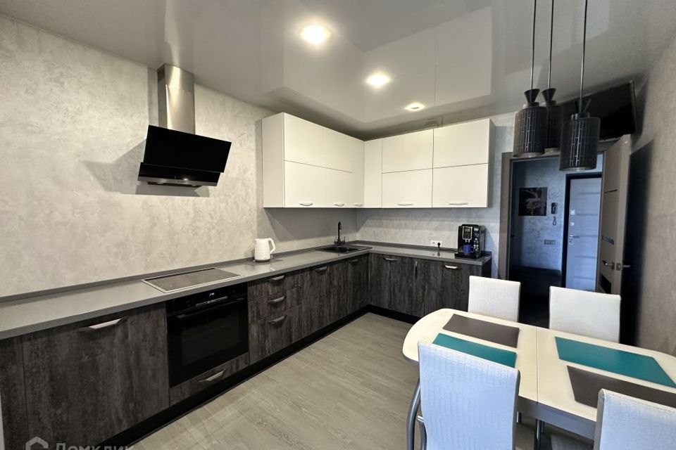 Продаётся 3-комнатная квартира, 95.6 м²