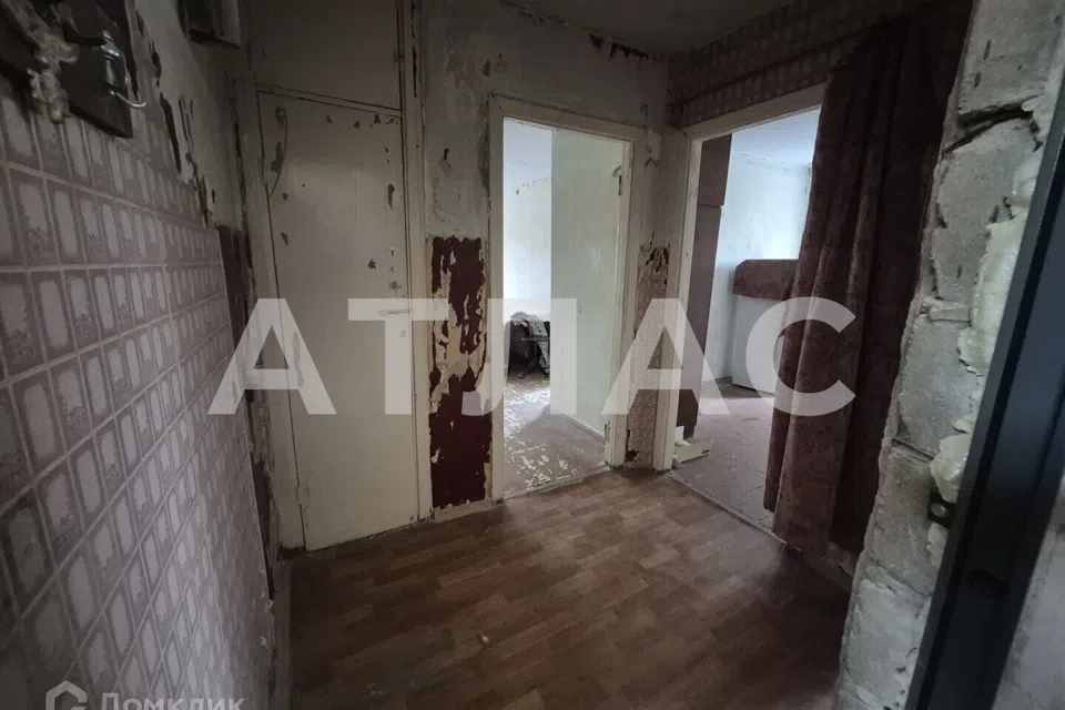 Продаётся 3-комнатная квартира, 50.4 м²