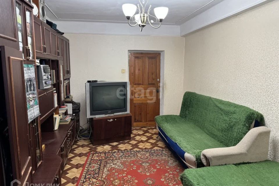 Продаётся 4-комнатная квартира, 87 м²